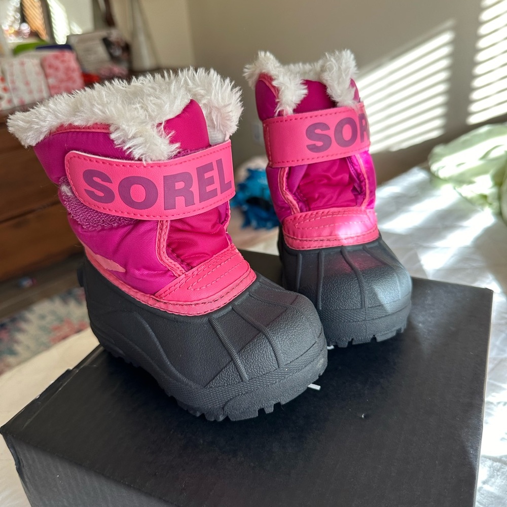Toddler snow boots